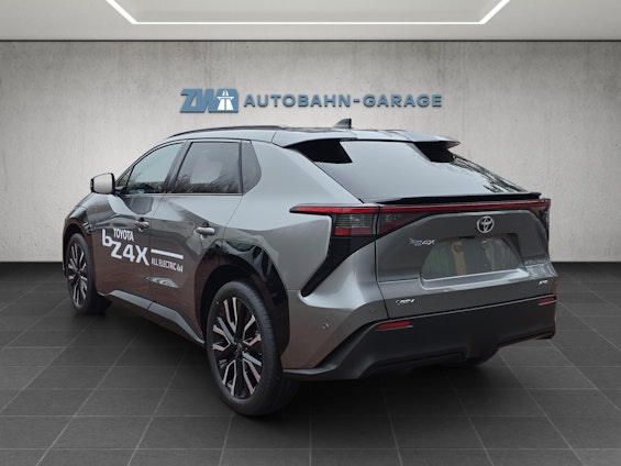 Vehicle image 2 Vehicle image 2