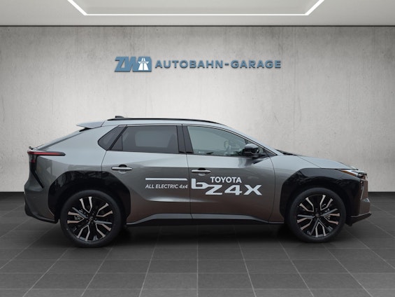 Vehicle image 5 Vehicle image 5