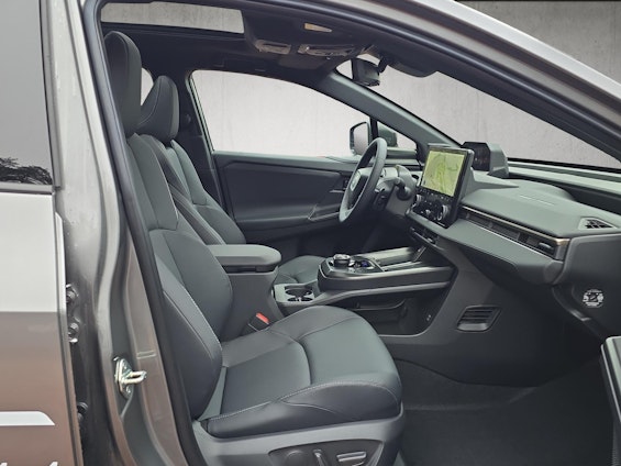 Vehicle image 13 Vehicle image 13