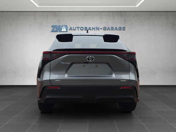 Vehicle image 3 Vehicle image 3