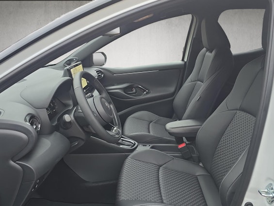 Vehicle image 8 Vehicle image 8