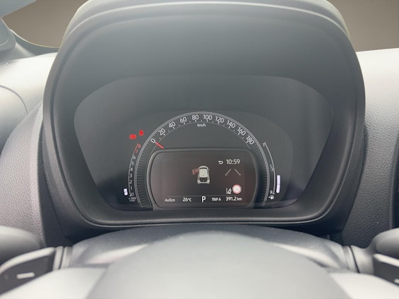 Vehicle image 12 Vehicle image 12