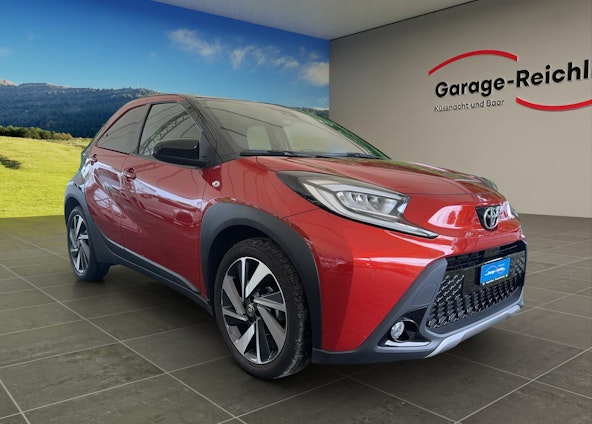 Vehicle image 6 Vehicle image 6