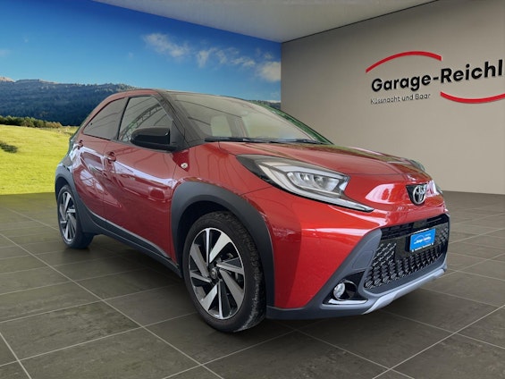 Vehicle image 6 Vehicle image 6