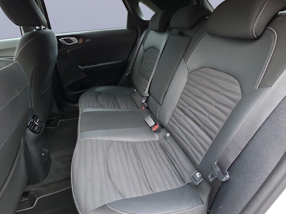 Vehicle image 9 Vehicle image 9