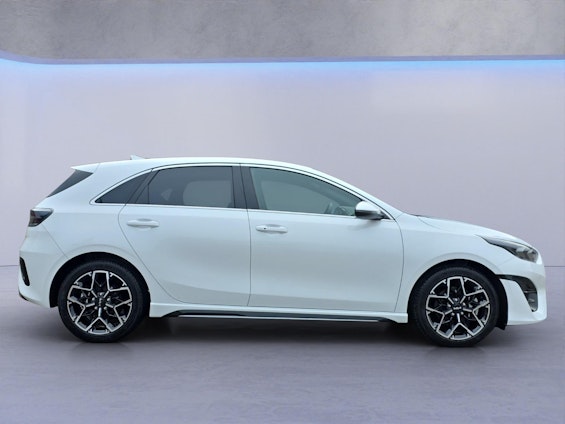 Vehicle image 5 Vehicle image 5