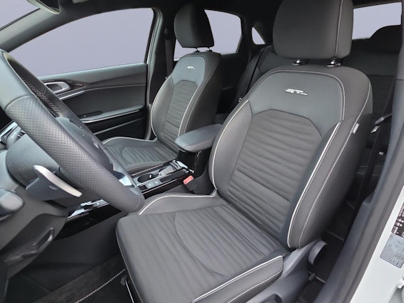 Vehicle image 8 Vehicle image 8