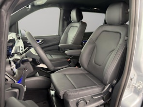 image du véhicule MERCEDES-BENZ V 300 d Swiss Ed. lang 4matic Van