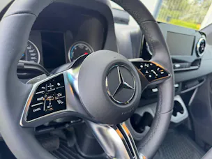 Mercedes-Benz eSprinter 320 Kasten Pro 3665 S 81 kWh