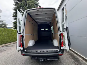 Mercedes-Benz eSprinter 320 Kasten Pro Worker 3665 S 81 kWh