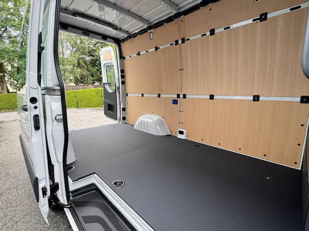 Mercedes-Benz eSprinter 320 Kasten Pro Worker 3665 S 81 kWh