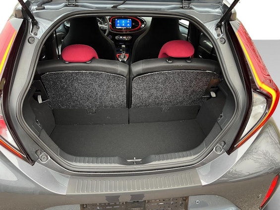 Vehicle image 11 Vehicle image 11