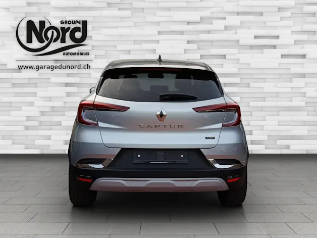 Renault Captur 1.6 E-Tech techno