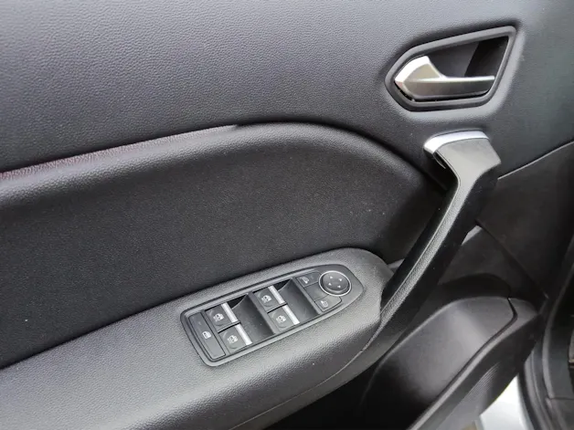 Renault Captur 1.6 E-Tech techno