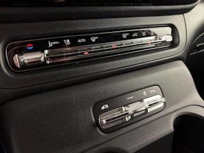 Fahrzeugbild MERCEDES-BENZ Vito 116 Kombi L 2.0 CDI Select Family