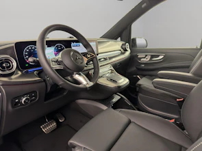 Fahrzeugbild MERCEDES-BENZ V 300 d Swiss Ed. lang 4matic Van