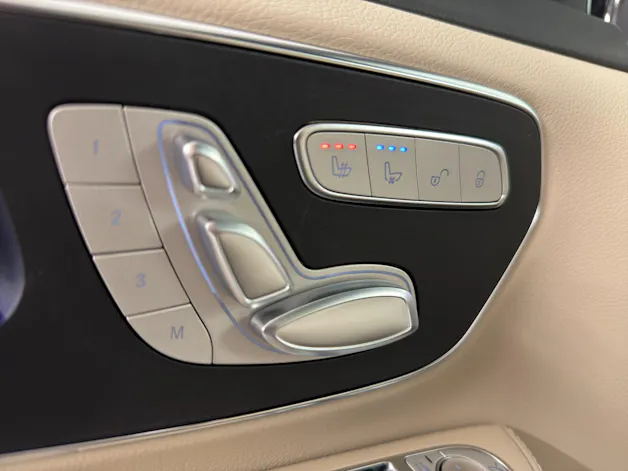 Mercedes-Benz V 300 d Swiss Ed. lang 4matic Van