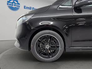 Fahrzeugbild MERCEDES-BENZ V 300 d Swiss Ed. lang 4matic Van