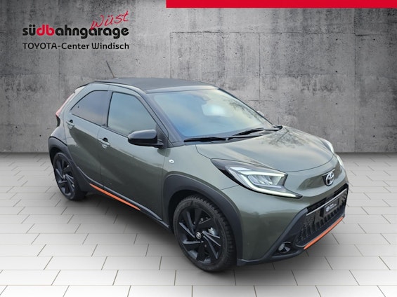 Vehicle image 2 Vehicle image 2