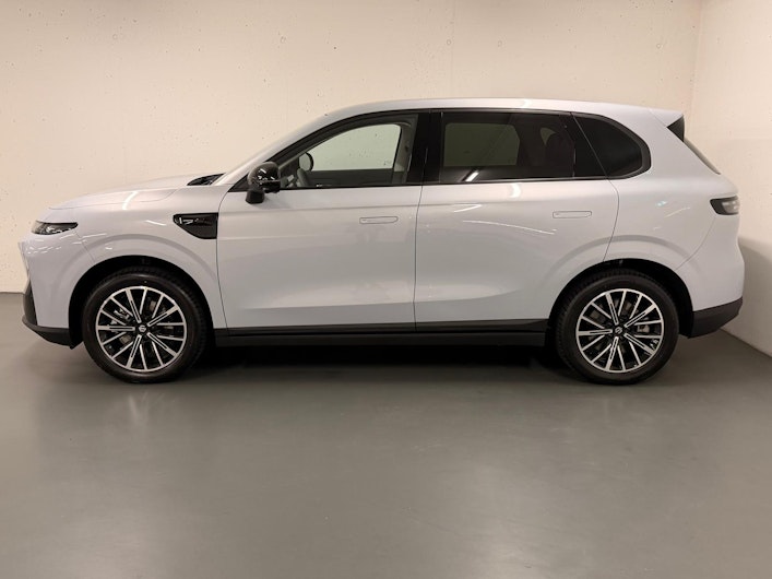 Vehicle image LEAPMOTOR B10