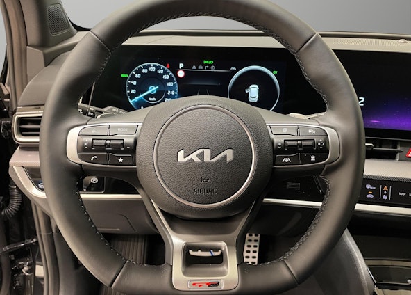 Vehicle image 4 Vehicle image 4