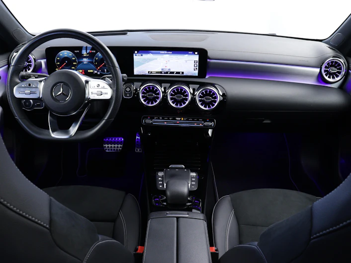 Fahrzeugbild MERCEDES-BENZ A 180