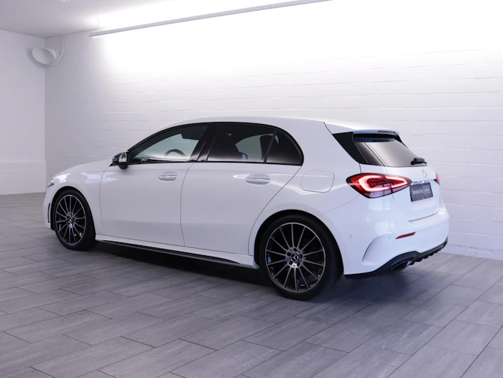 Fahrzeugbild MERCEDES-BENZ A 180