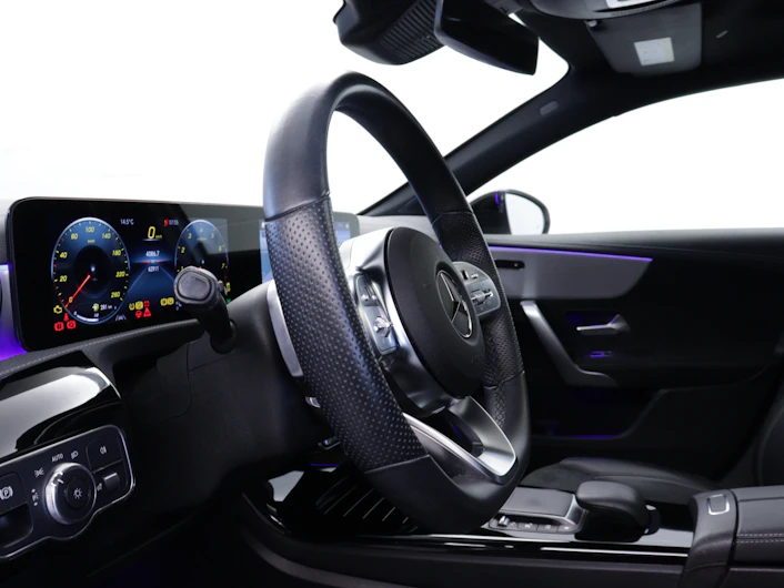 Fahrzeugbild MERCEDES-BENZ A 180