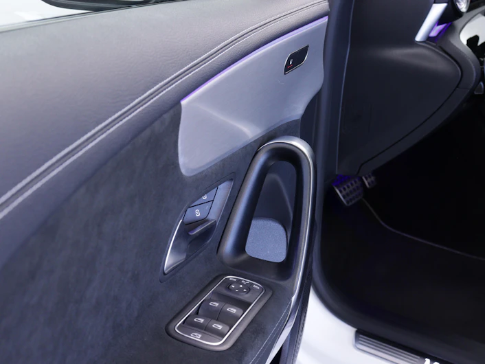 Fahrzeugbild MERCEDES-BENZ A 180