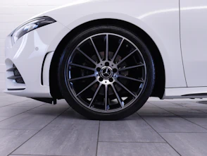 Fahrzeugbild MERCEDES-BENZ A 180 Night Star AMG Line