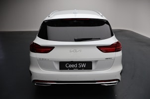 Vehicle image KIA Ceed SW 1.5 T-GDi MHEV GT-Line