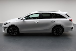 Vehicle image KIA Ceed SW 1.5 T-GDi MHEV GT-Line