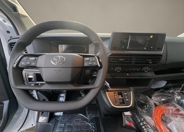 Vehicle image 9 Vehicle image 9