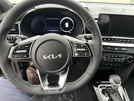 Vehicle image 5 Vehicle image 5