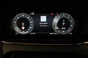 Fahrzeugbild LAND ROVER Range Rover Evoque 1.5 T 270e Dynamic SE