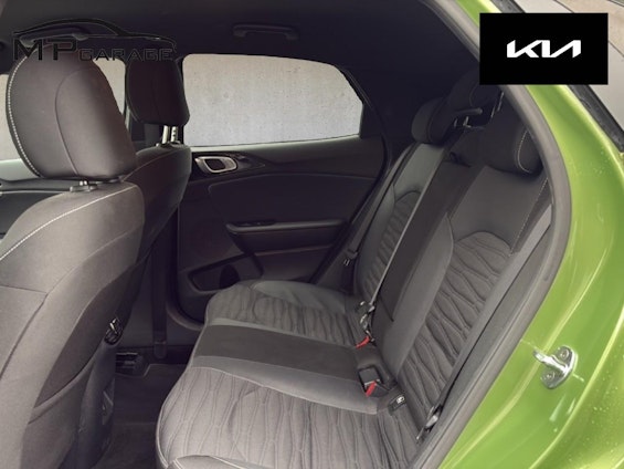 Vehicle image 14 Vehicle image 14