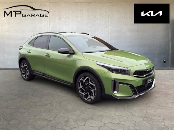 Vehicle image 2 Vehicle image 2