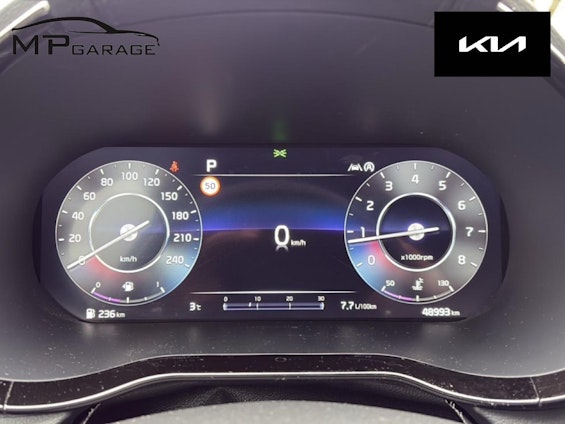 Vehicle image 9 Vehicle image 9