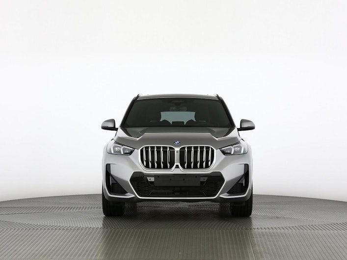 Vehicle image BMW X1