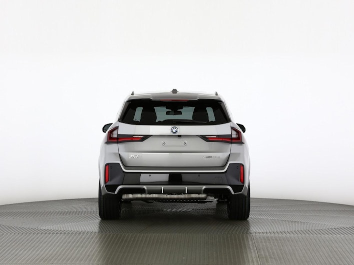 Vehicle image BMW X1