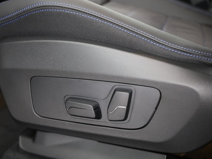 Vehicle image BMW X1