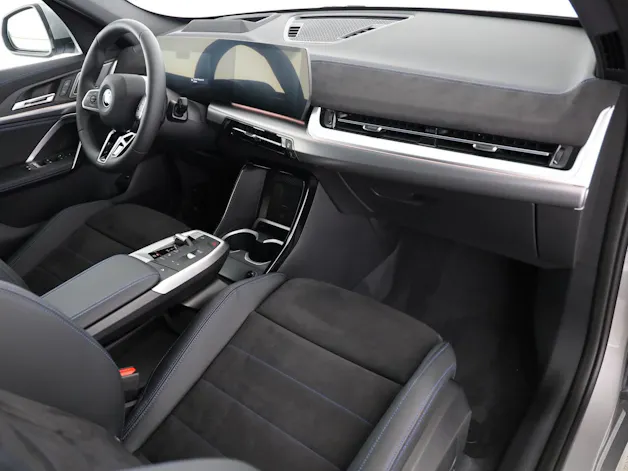 BMW X1 30e xDrive paddles
