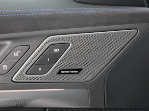 BMW X1 30e xDrive paddles