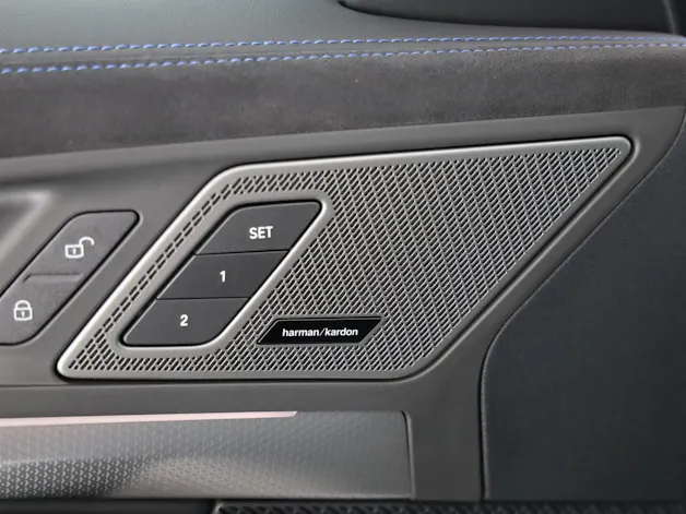 BMW X1 30e xDrive paddles