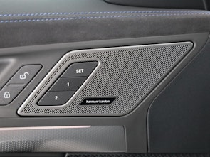 Vehicle image BMW X1 30e xDrive paddles