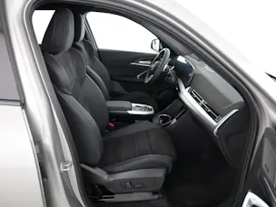 BMW X1 30e xDrive paddles