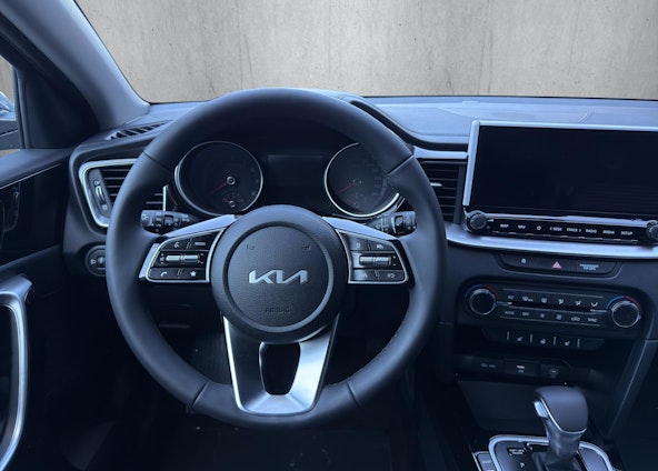 Vehicle image 11 Vehicle image 11