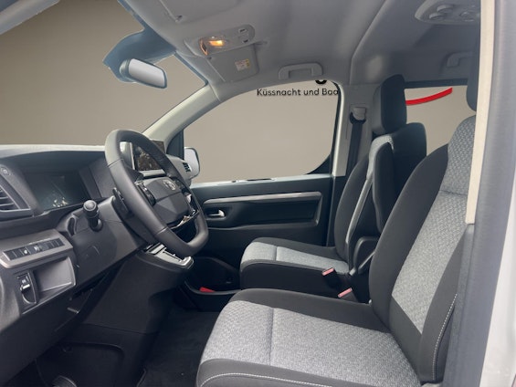 Vehicle image 8 Vehicle image 8