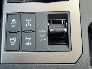 Toyota Land Cruiser 2.8 D 48V Invincible
