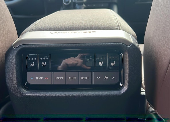 Vehicle image 15 Vehicle image 15